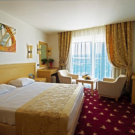 Lamos Resort Hotel & Convention Center Kumkuyu Kültér fotó